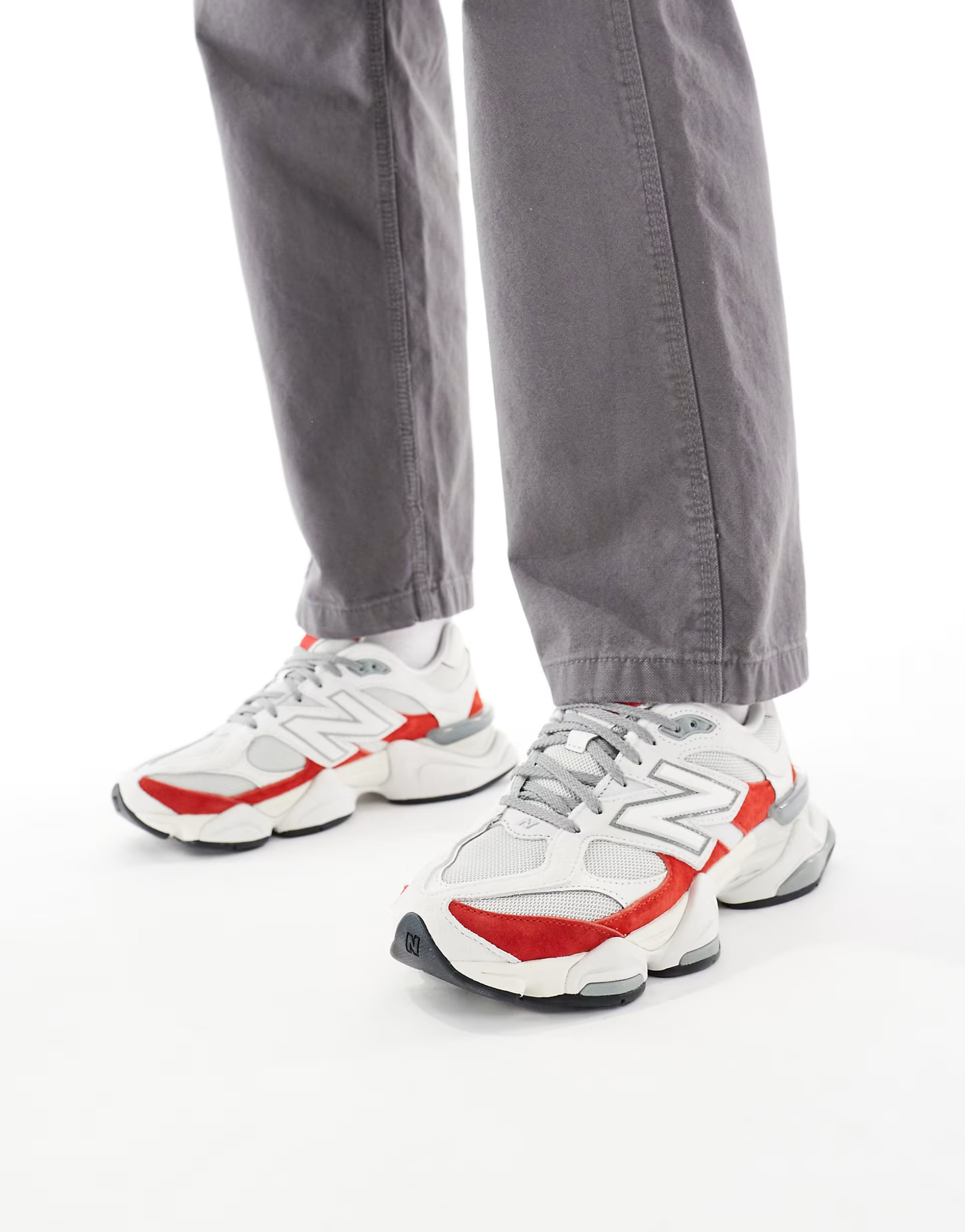 New Balance 9060 unisex sneaker in white with red detail | ASOS | ASOS (Global)