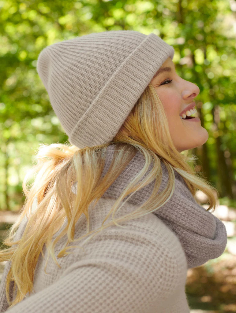 Cashmere Plush Rib Beanie | White and Warren