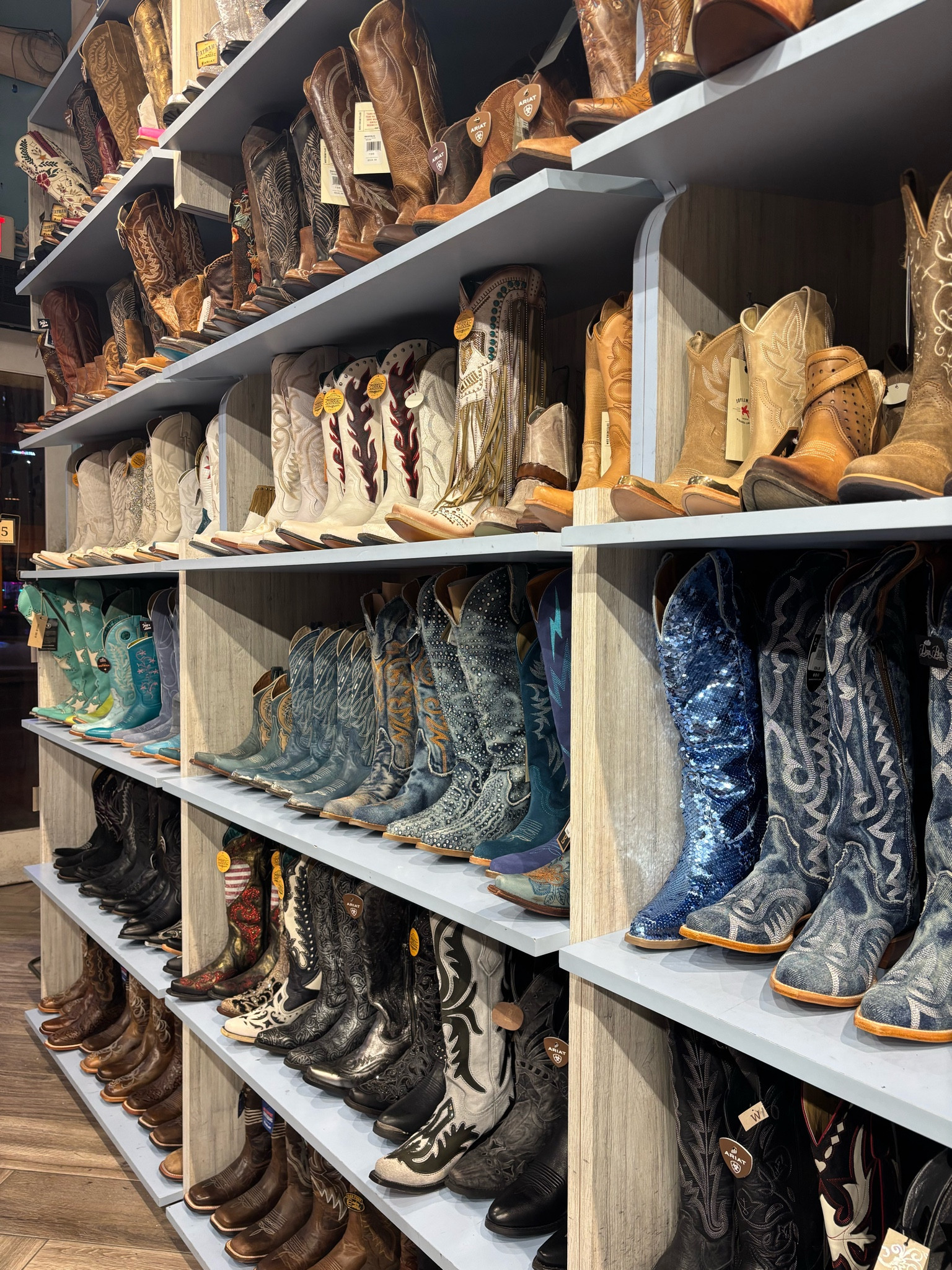 Idyllwind x Boot barn finds

#LTKShoeCrush #LTKGiftGuide #LTKOver40