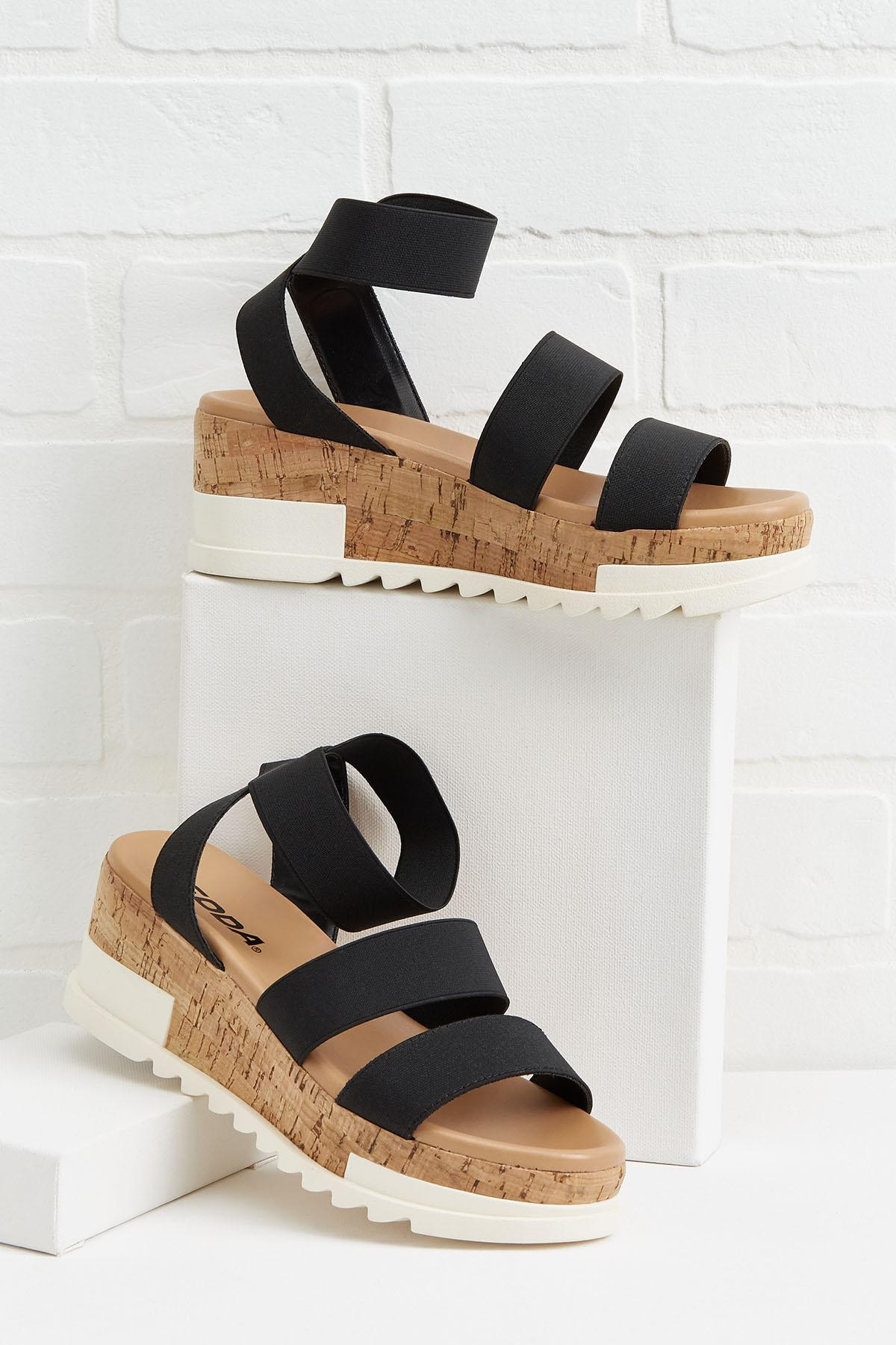 get on my level sandals | Versona