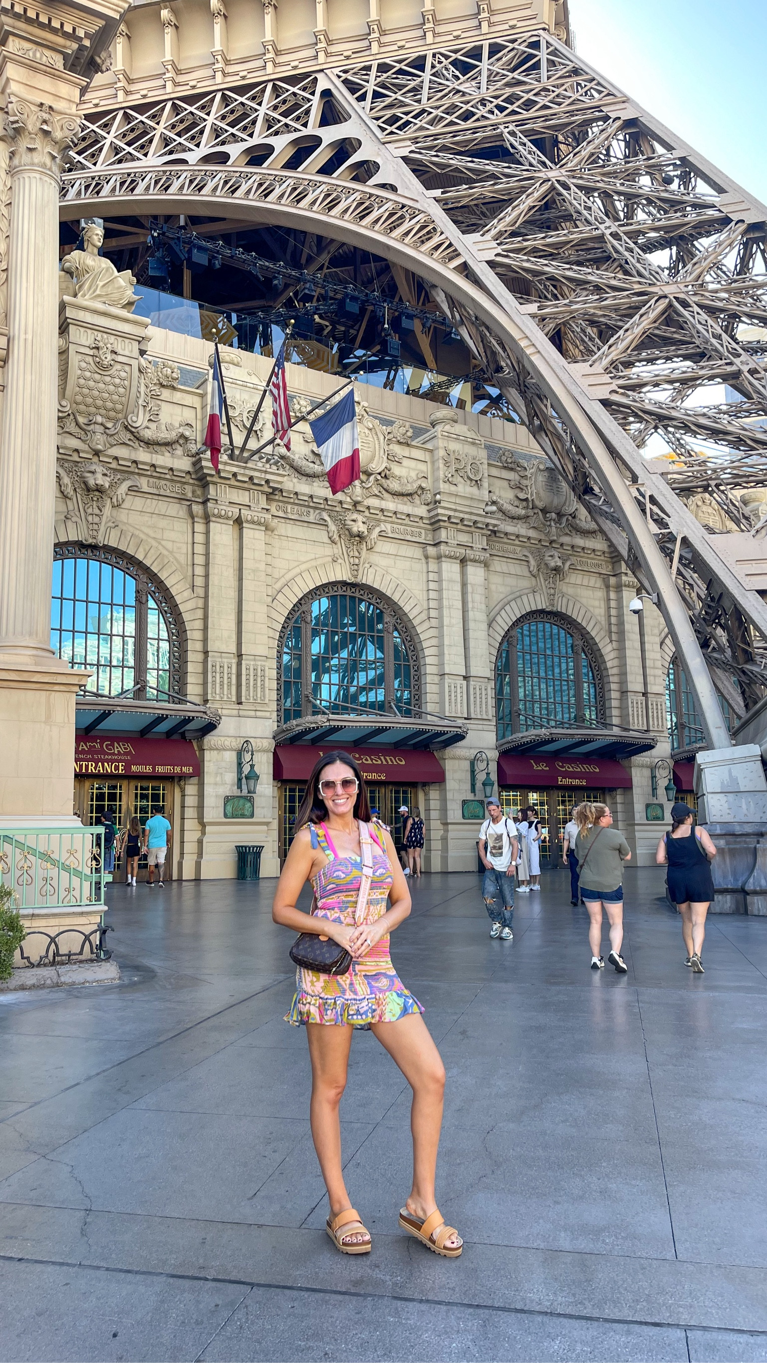 Vegas Day 1 

Bathing Suit Top (Large)
Bathing Suit Bottom (Medium)
Dress (Medium) 

#LTKItBag #LTKTravel #LTKSwim