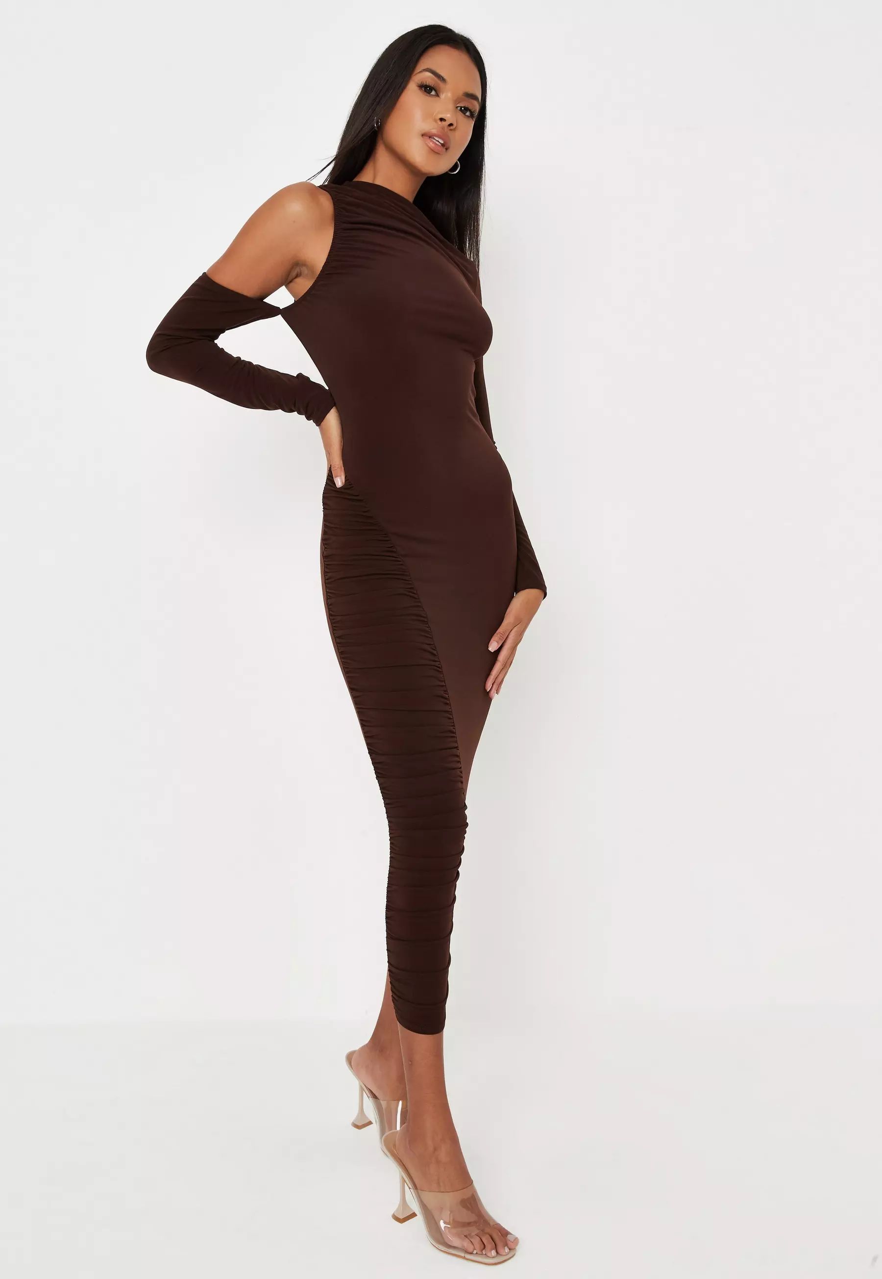 Chocolate Cold Shoulder Cut Out Ruched Midaxi Dress | Missguided (UK & IE)