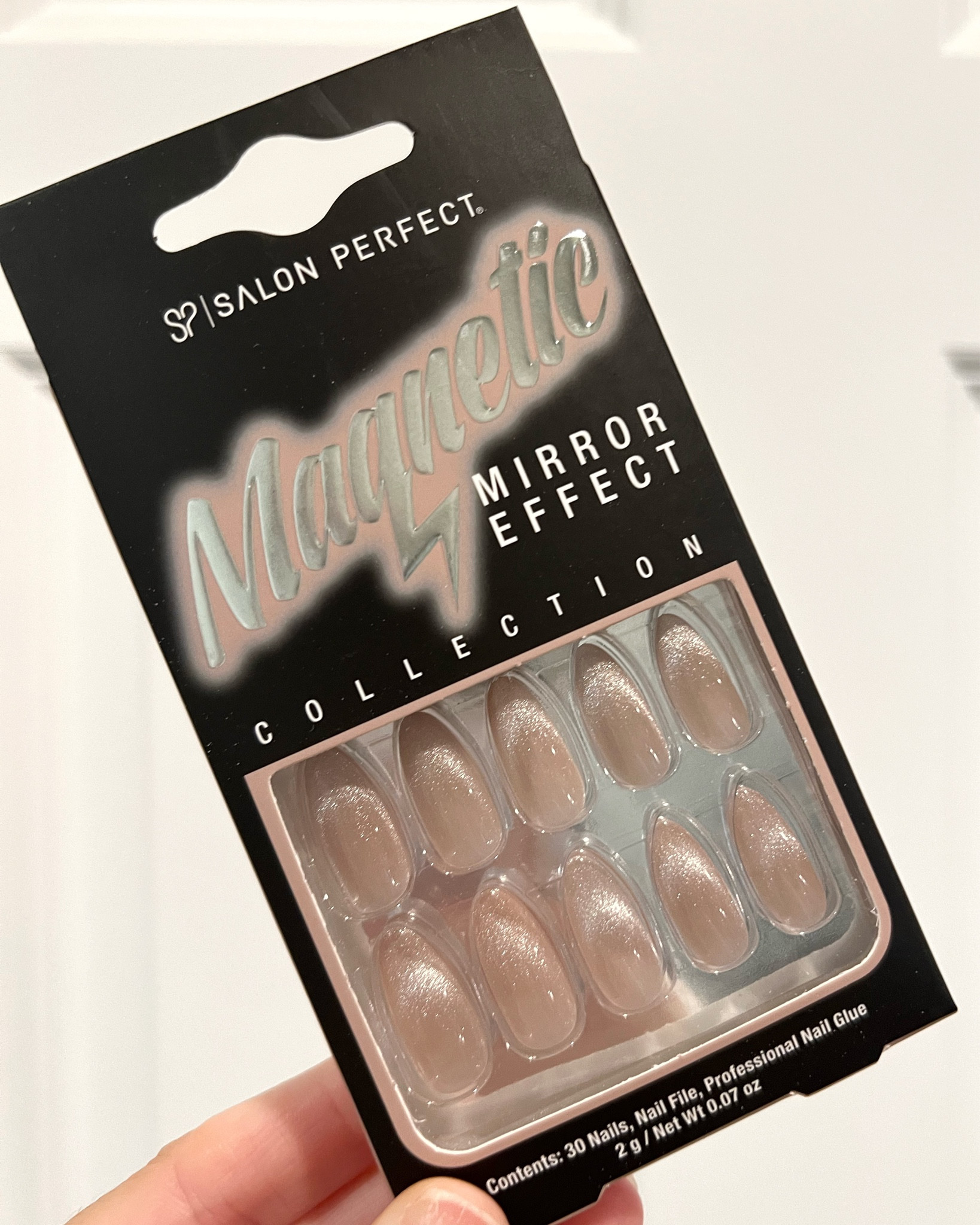 Stunning, taupe silver chrome press on nails I’m loving. Glamorous long almond shape. 

#LTKstyletip #LTKbeauty #LTKFind