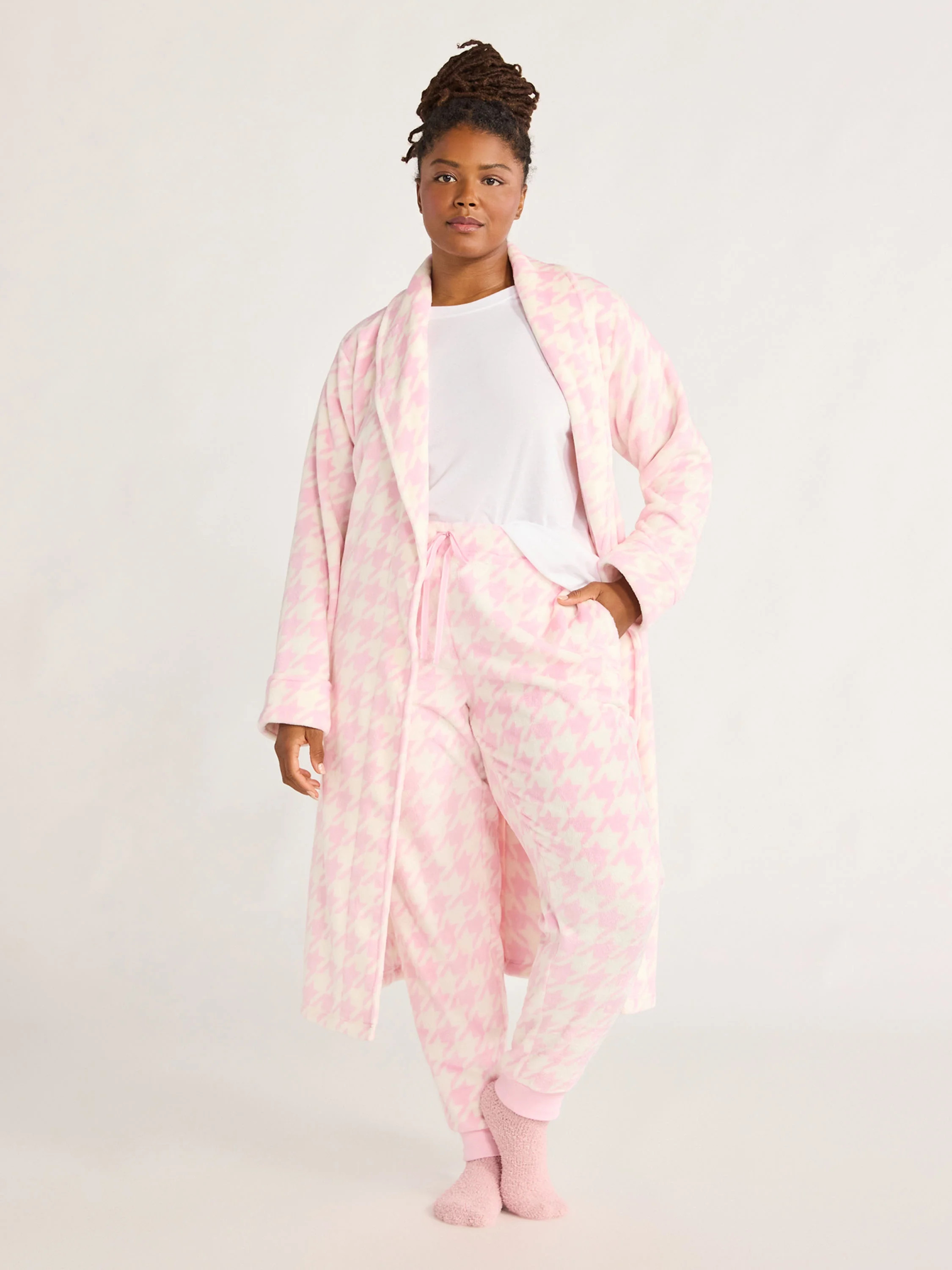Joyspun Women's Plush Robe, Sizes S to 3X | Walmart (US)