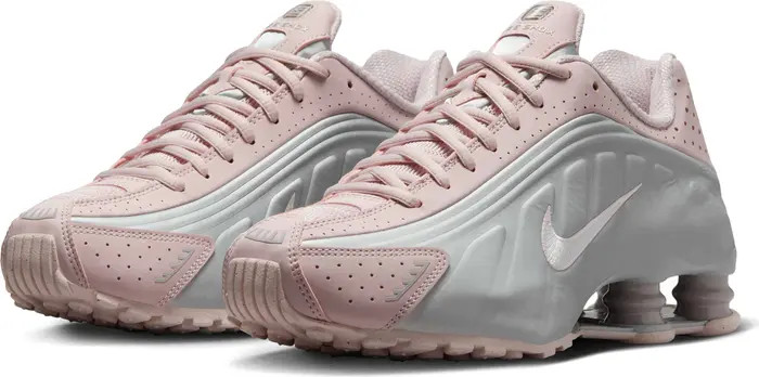 Shox R4 Sneaker (Women) | Nordstrom