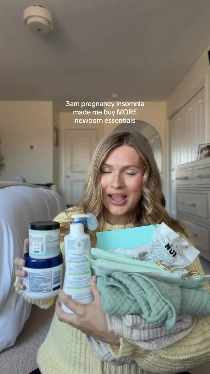 I couldn’t sleep.. so obviously I ordered all the baby things 🫠 this is so third trimester things.

#babyhaul #babyessentials #thirdtrimester #pregnancyjourney #babyitems 

@aquaphor @tubbytodd @mustelausa @noodleandbooinc @bibs.usa @nukusababy @philipsavent