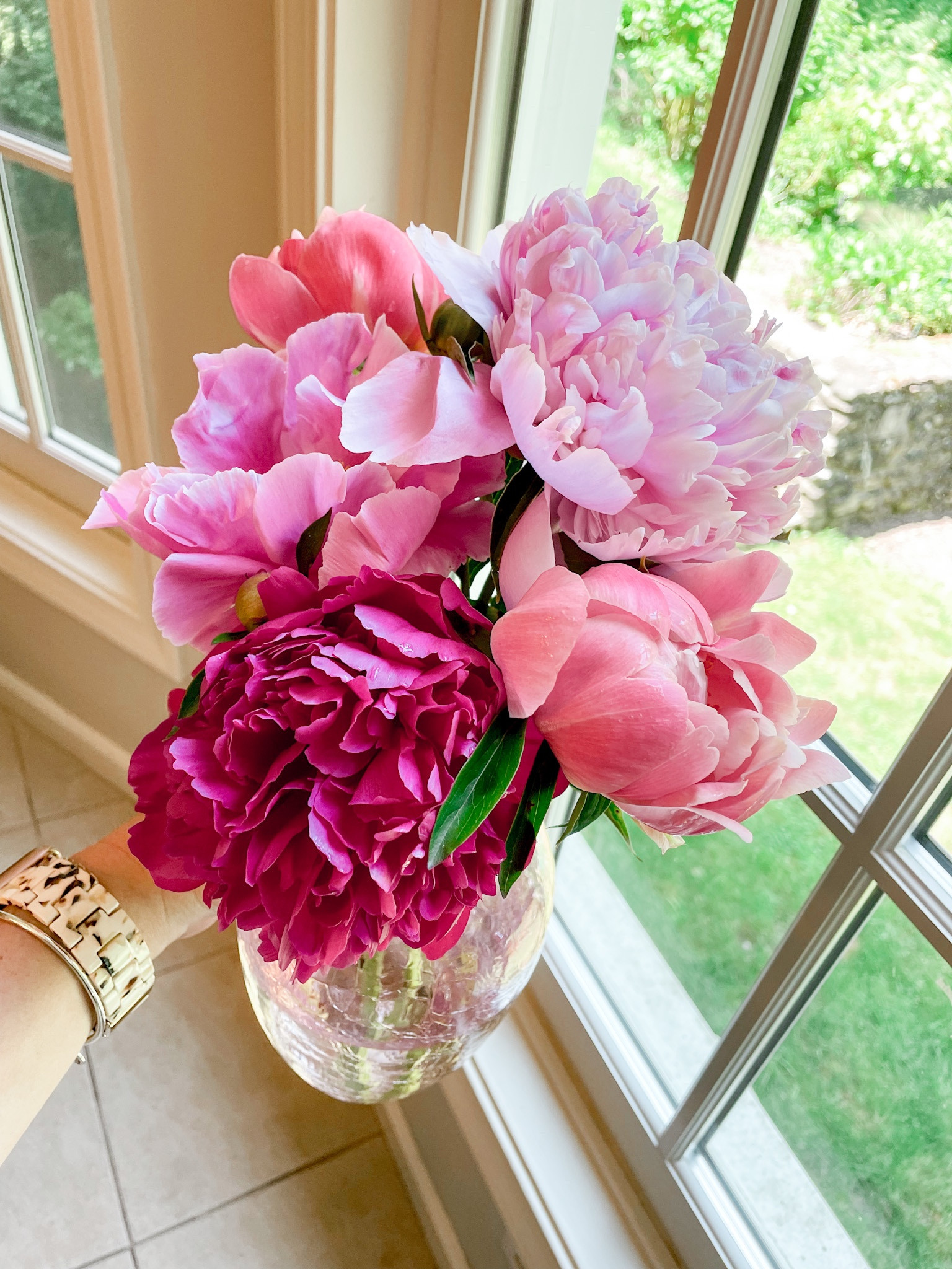 Do you ever wish scratch n sniff would work on your phone screen?! I sure do with these! I just ordered more peony plants from @zulily because I’m like an addict and can’t get enough! #zulilyfinds 

#LTKunder50 #LTKsalealert #LTKhome