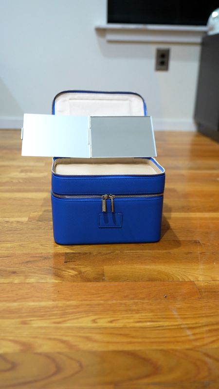 The perfect make up/ vanity case for traveling. My new duo vanity case from Etoile collective. Comes with a mirror and flexible divider. Perfect for traveling. #makeupcase #vanitycase #beautycase

#LTKbeauty #LTKtravel