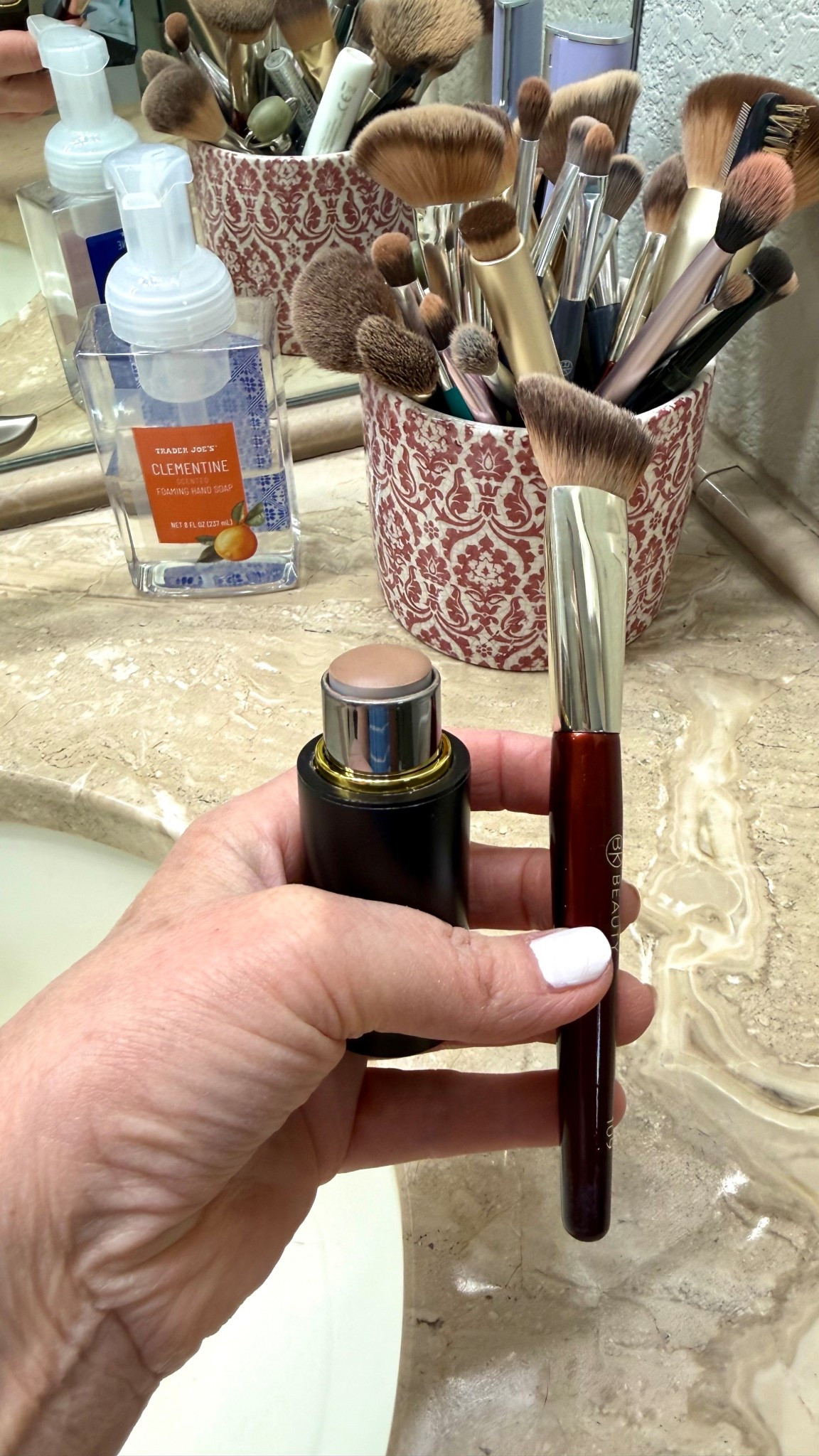 Contour and Brush: I’m in the shade Biscuit 


#LTKgrwm #LTKBeauty #LTKOver40