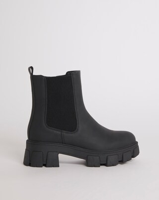 Marli Heeled Chelsea Ankle Boots Ex Wide Fit | Simply Be (UK)