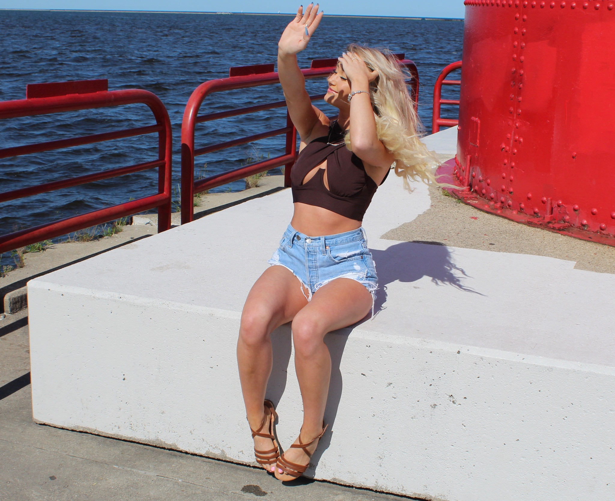 Sunny Friday fit 🩳

#LTKfit