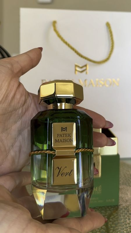 This is one of the best smelling perfumes I ever tried! This one is unisex with a subtle hint of my favorite sandalwood! I am such a huge fan of the smell! 
Perfect as a gift for Mother’s or Father’s Day or for yourself just because!  

#LTKVideo #LTKmens #LTKfamily