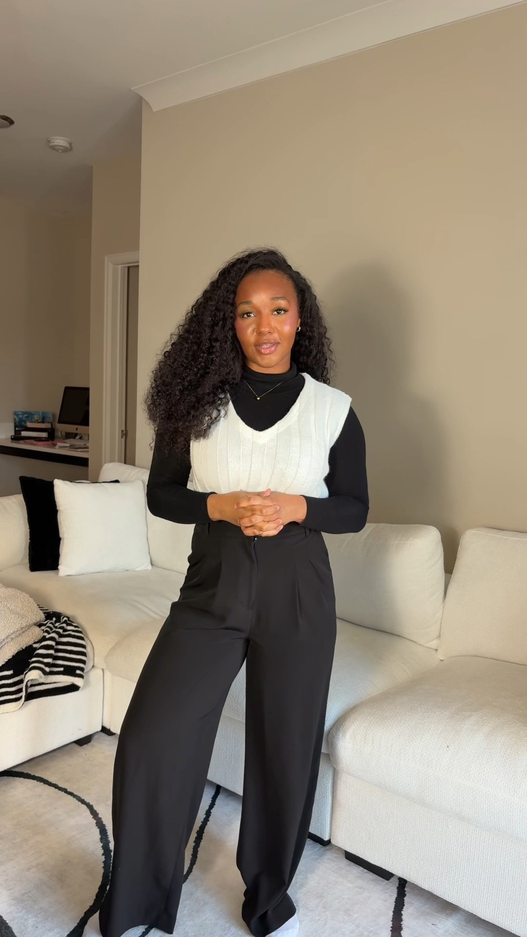 Day 3/10 Work Outfits

Wait until the end…my mama can have her boots back now

Similar pieces linked ✨ 

#LTKgrwm #LTKWorkwear #LTKootd
