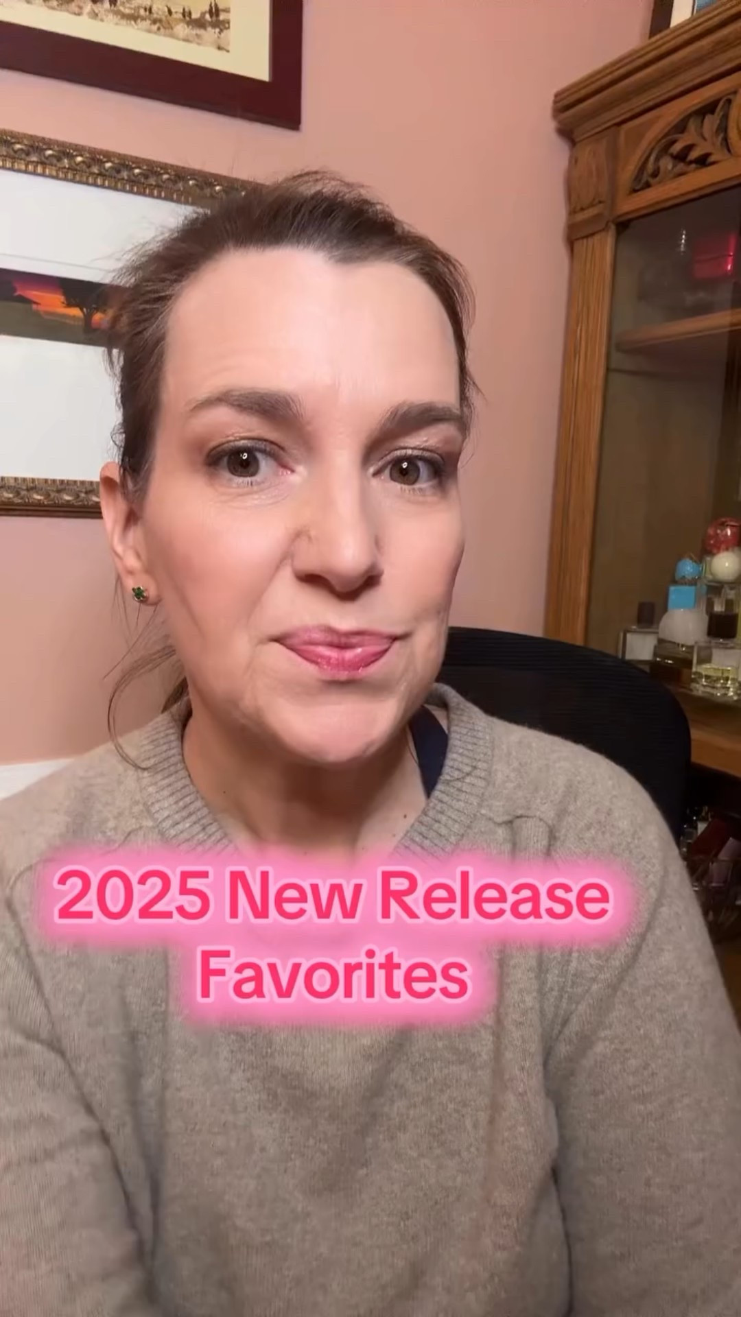 Let’s talk 2025 Perfume releases!  Some of my favorites this year:
Shalimar L’Essence by Guerlain.  Blood Spider Orchids by Regime des Fleurs.  R&B by Zernell Gillie.  OG by June Thirtieth.  N307 Sunlit Grove by Noteworthy Scents *gift*. #perfumes #fragrances #2025perfumereleases