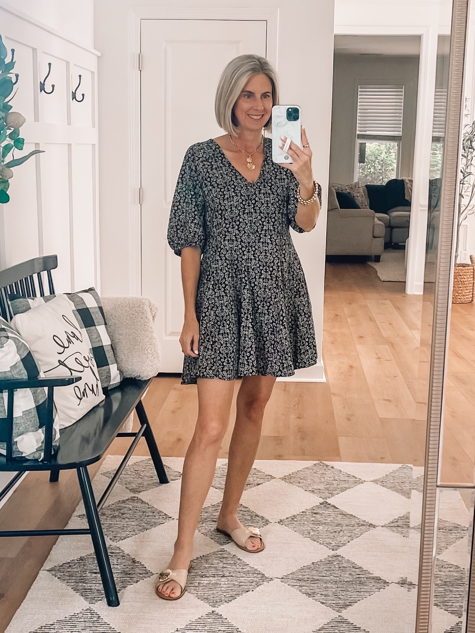 Target floral mini dress - Love the black and white print on this one! The shell sandals are my new favorites! They look so high end for a lot less 🙌



Summer dresses 
Spring outfits 
Floral dress 
Target finds

#LTKSeasonal #LTKStyleTip #LTKFindsUnder50