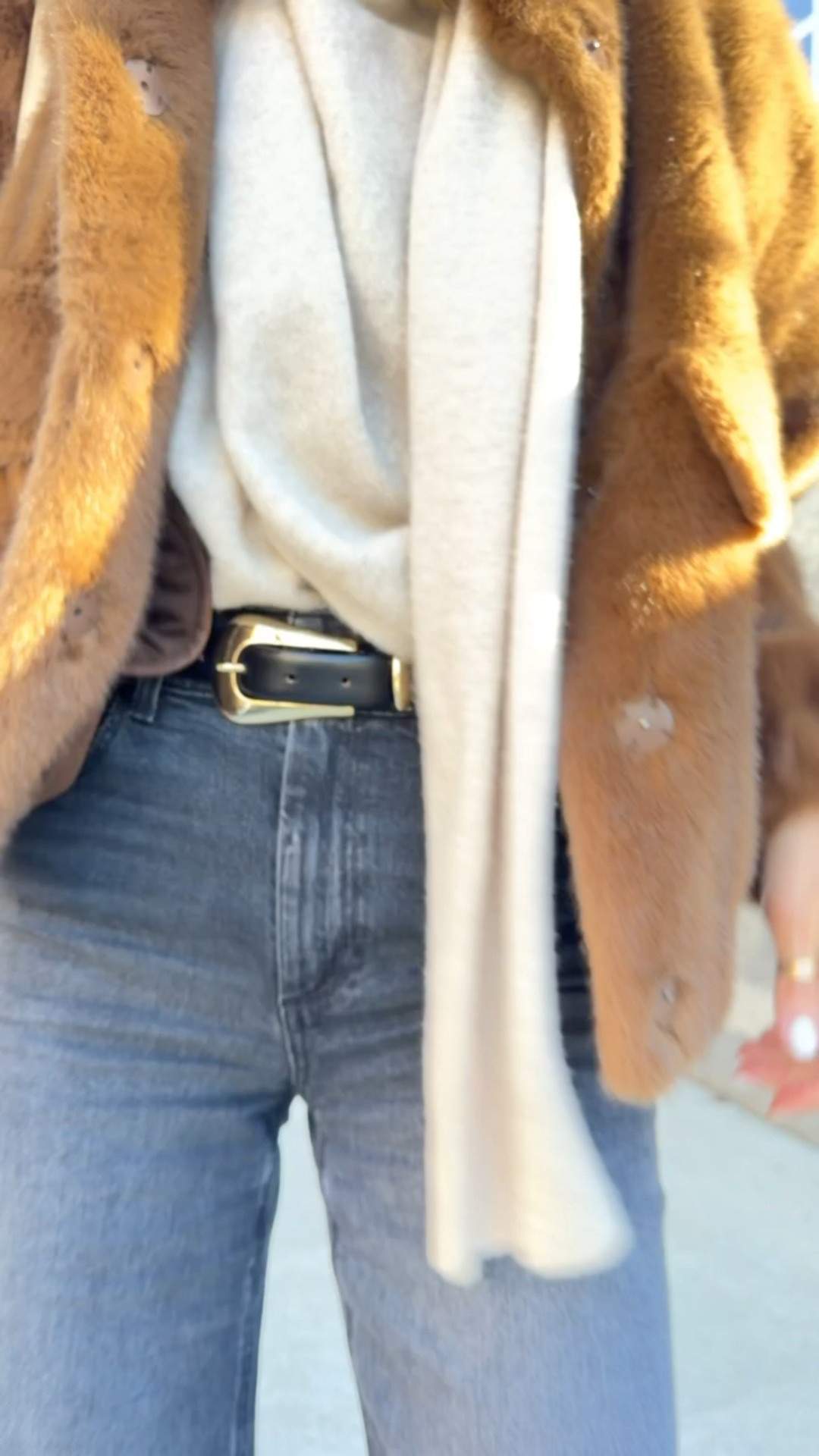 Winter Sunday outfit☕️

Black jeans, faux fur bomber jacket, scarf sweater, black booties, winter trends

#LTKSaleAlert #LTKTravel #LTKootd