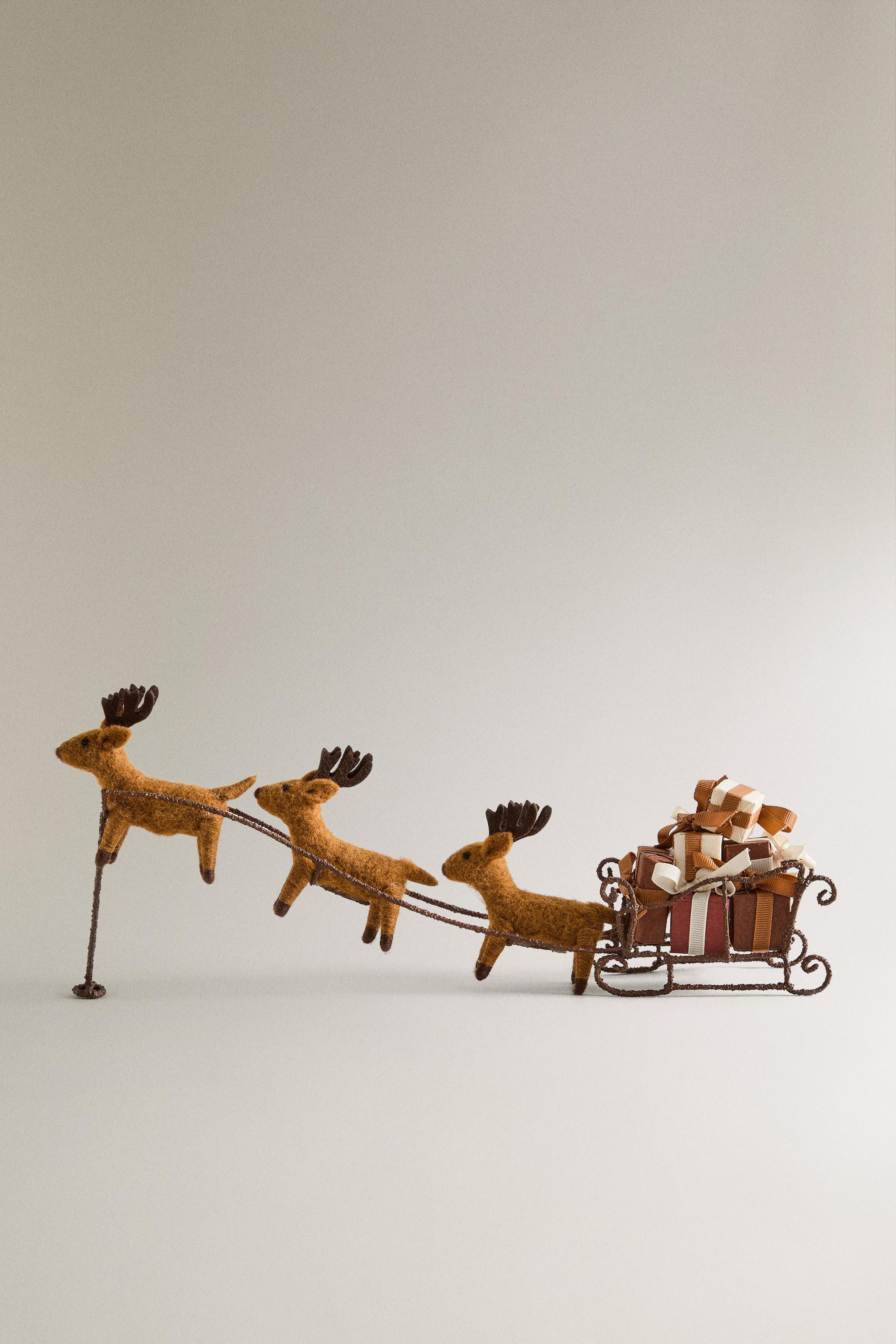 CHRISTMAS SLEIGH AND REINDEER ORNAMENT | Zara US