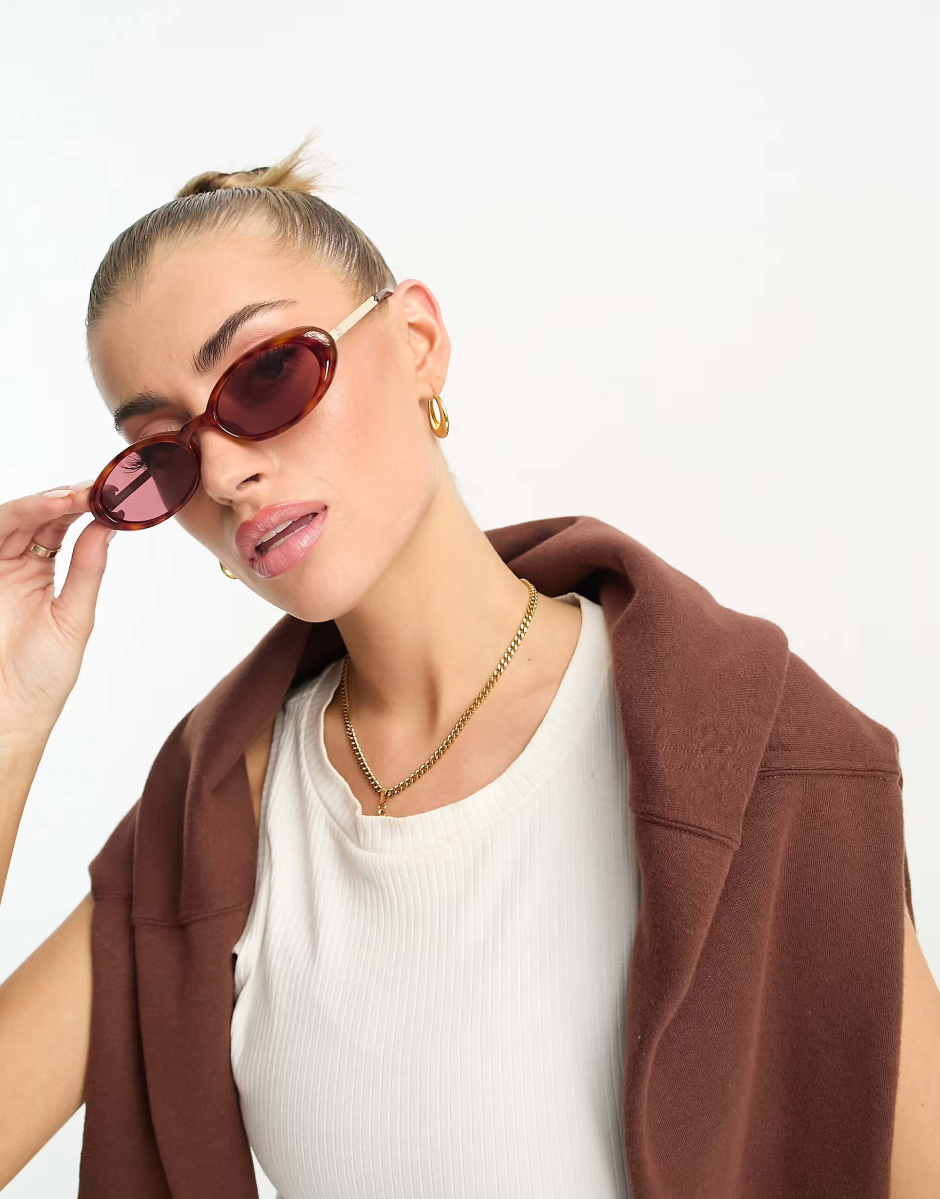 Le Specs magnifique sunglasses with rose lens in tortoiseshell | ASOS (Global)