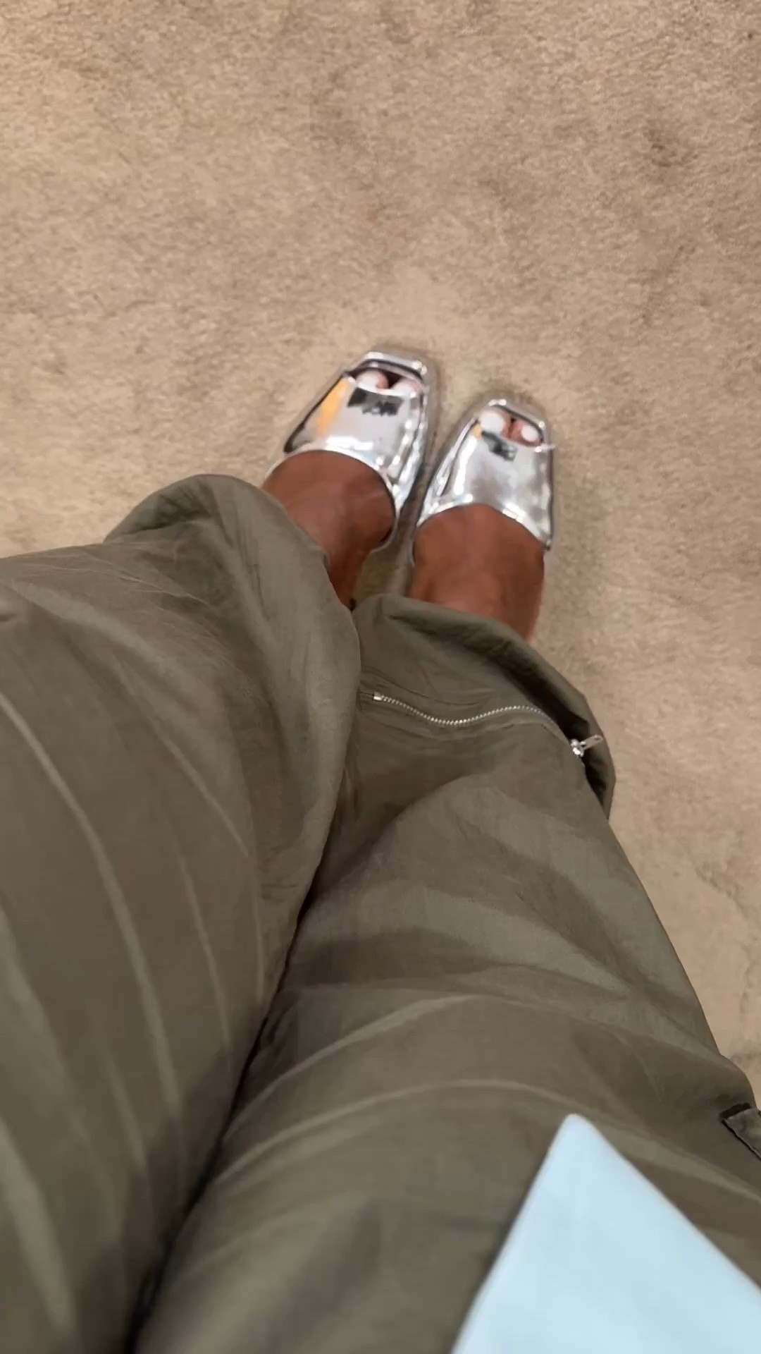 Babe… I put these on and my whole outfit changed. The Sam Edelman Kori Platform Sandal in silver adds that classy, chic finish whether I’m wearing denim or something dressy. They’re bold but still timeless. #SamEdelman #KoriPlatform #SilverHeels #PlatformSandals #SpringShoes #StatementHeels #MetallicShoes #ElevatedBasics

#LTKTall #LTKootd #LTKMidsize