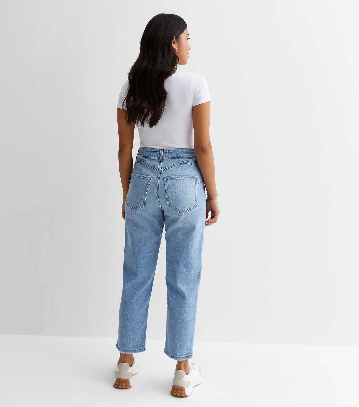 Petite Blue Mom Jean
						
						Add to Saved Items
						Remove from Saved Items | New Look (UK)