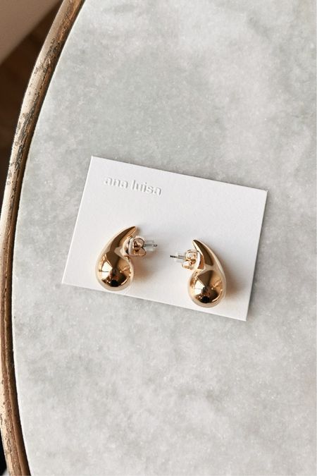 spring jewelry must haves from ana luisa! love these one of a kind gold dome hoops 🤎 #ad #analuisany

#LTKGiftGuide #LTKsalealert #LTKSpringSale
