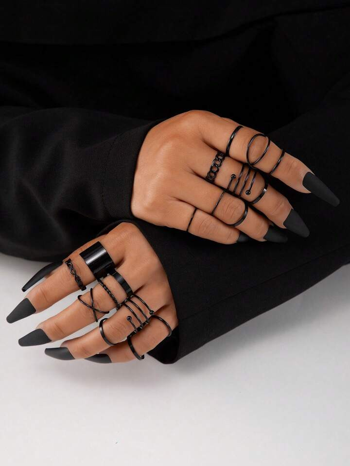 ROMWE Grunge Punk 18pcs/Set Minimalist Dark Gothic Alloy Ring Set, Gift For Women | SHEIN