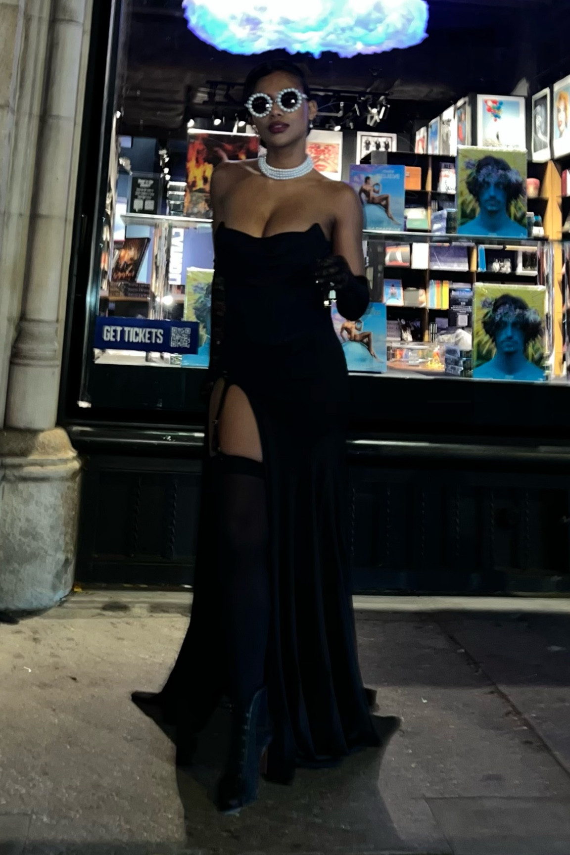 Rihanna at Victoria’s Secret Costume #halloween #costumeideas

#LTKfindsunder100 #LTKSeasonal #LTKparties