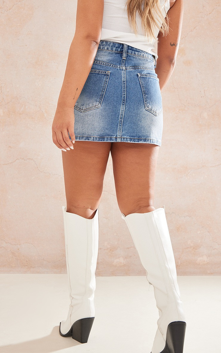 Mid Blue Wash Split Front Denim Mini Skirt | PrettyLittleThing US