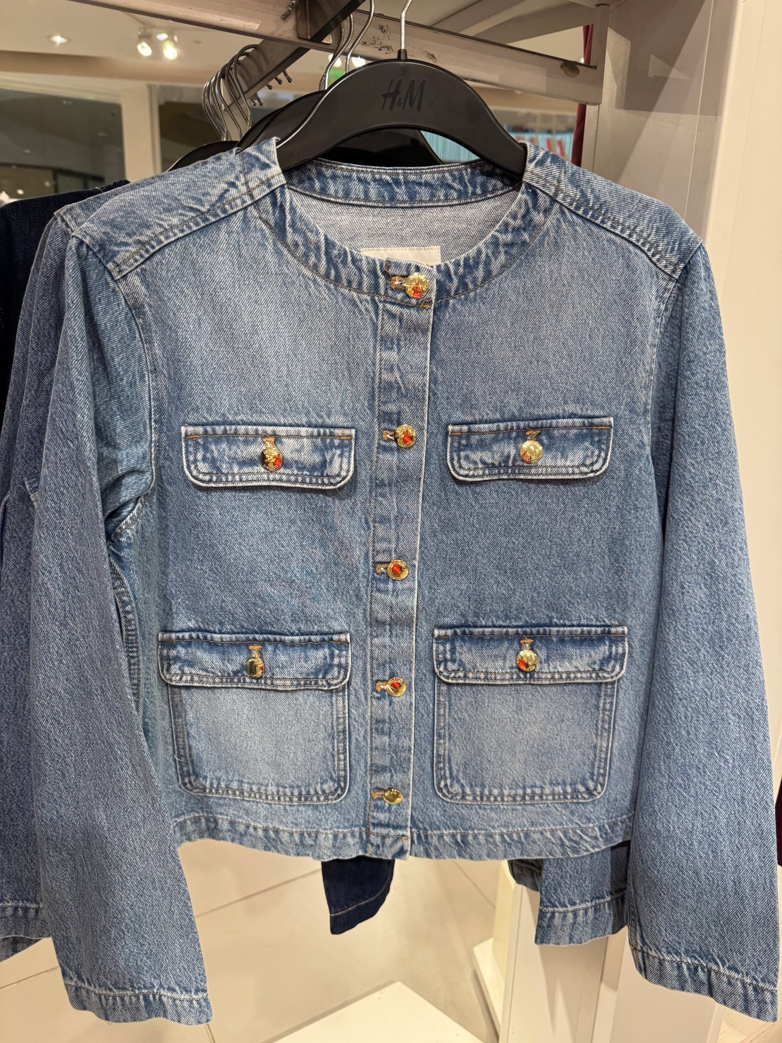 cute denim jacket from H&M - love the gold buttons 

#LTKFindsUnder100 #LTKStyleTip #LTKSaleAlert
