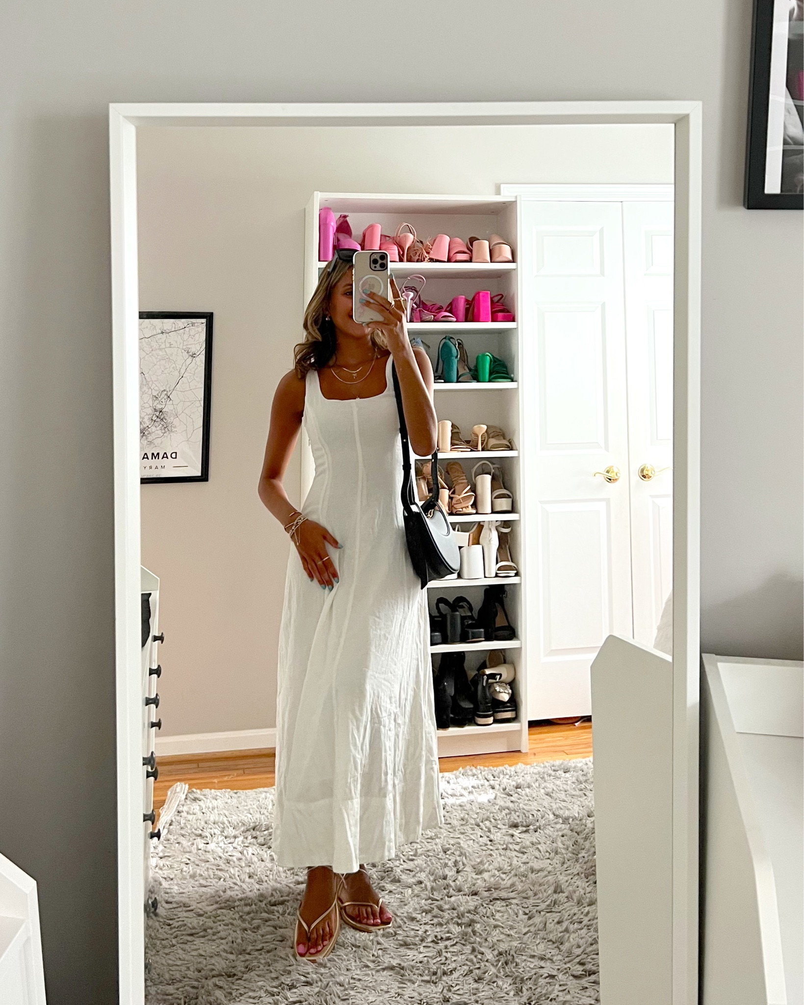 European summer capsule wardrobe with gap pieces. get 40% off everything + 50% off shorts right now. 🍝🇮🇹✨

wearing an XXS in this linen dress 