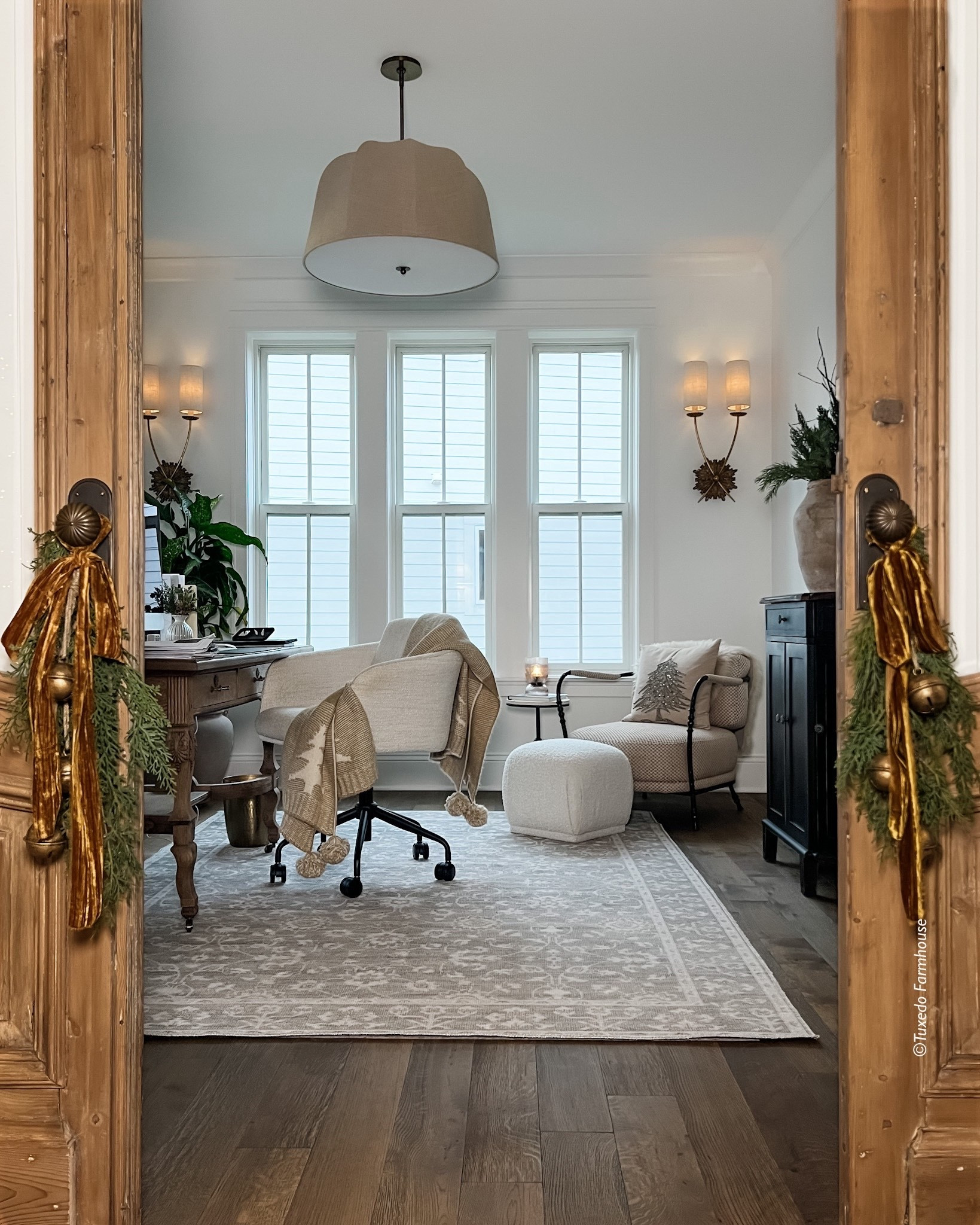 I updated my office with a new rug from @Wayfair and Nabela Noor x Livabliss. This is the Asha in gray. It has soft, neutral colors (greenish-gray, ivory, taupe), gorgeous texture and will be easy to clean. So, it is perfect for an office, entry or high traffic area. It’s on sale too!


#ad #wayfairpartner #wayfair 
#nabelanoorhome  #nabelanoorhomexlivabliss
@nabelanoorhome  @livabliss


#LTKHome #LTKSaleAlert #LTKCyberWeek