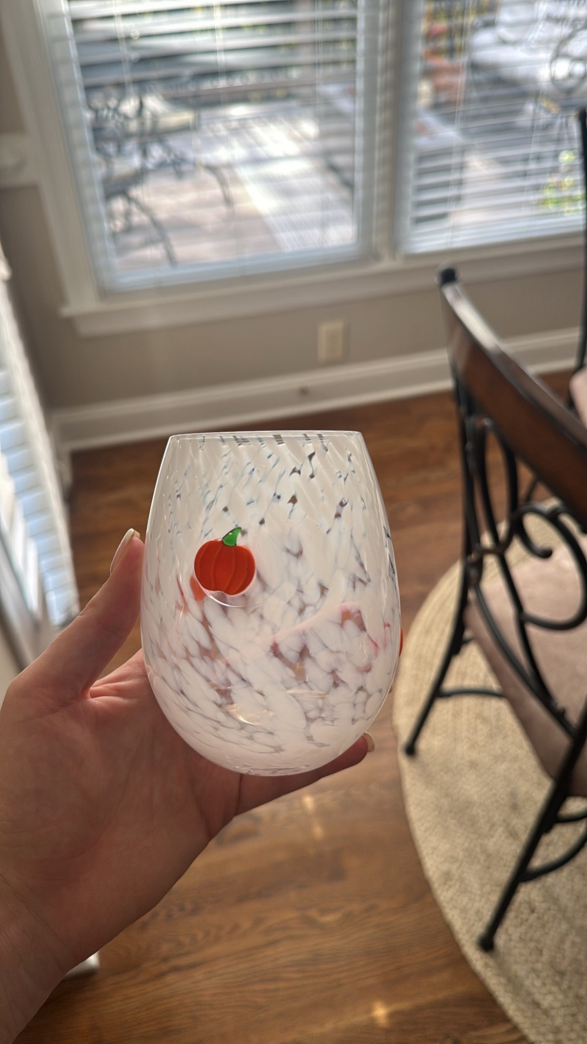 Pumpkin wine glass🎃 #seasonal #wineglass #iconglass #fallhomegoods

#LTKHome