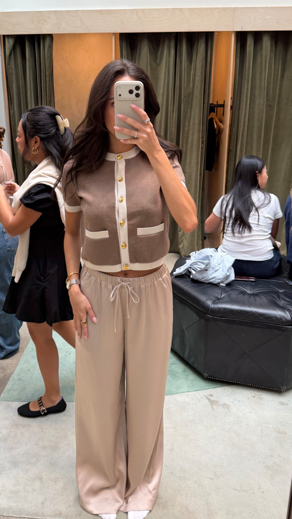 Classic outfit🤍 

#aritzia 

#LTKgrwm #LTKootd