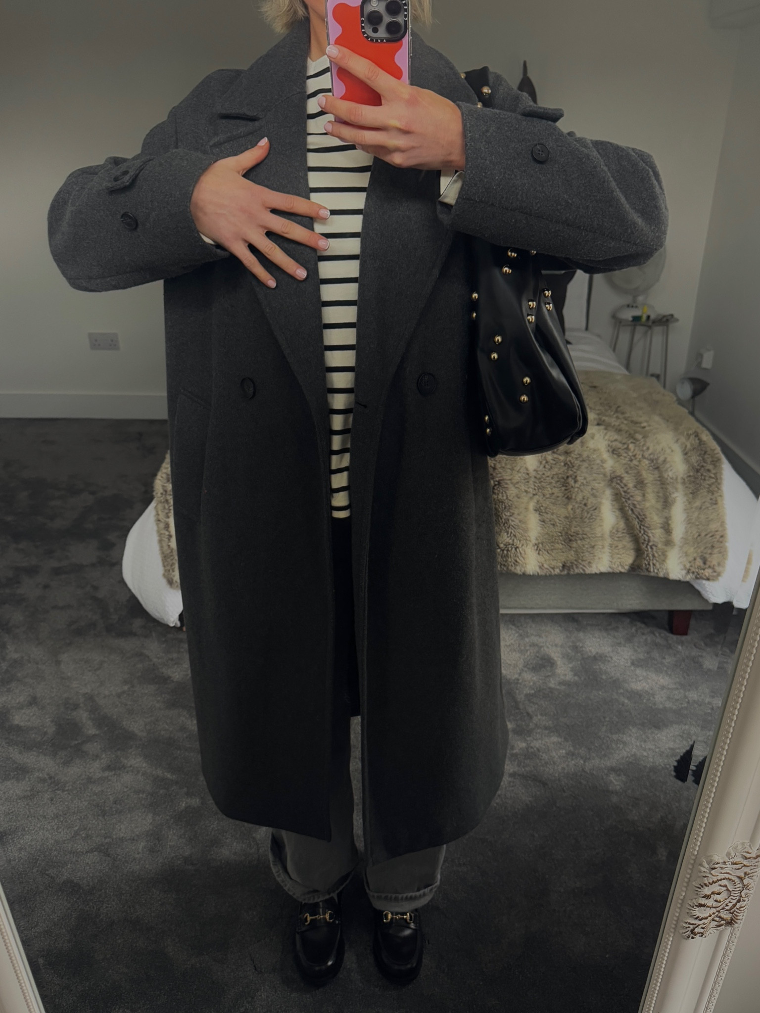 couldn’t find the exact coat however this one is super similar ⚡️✨⭐️