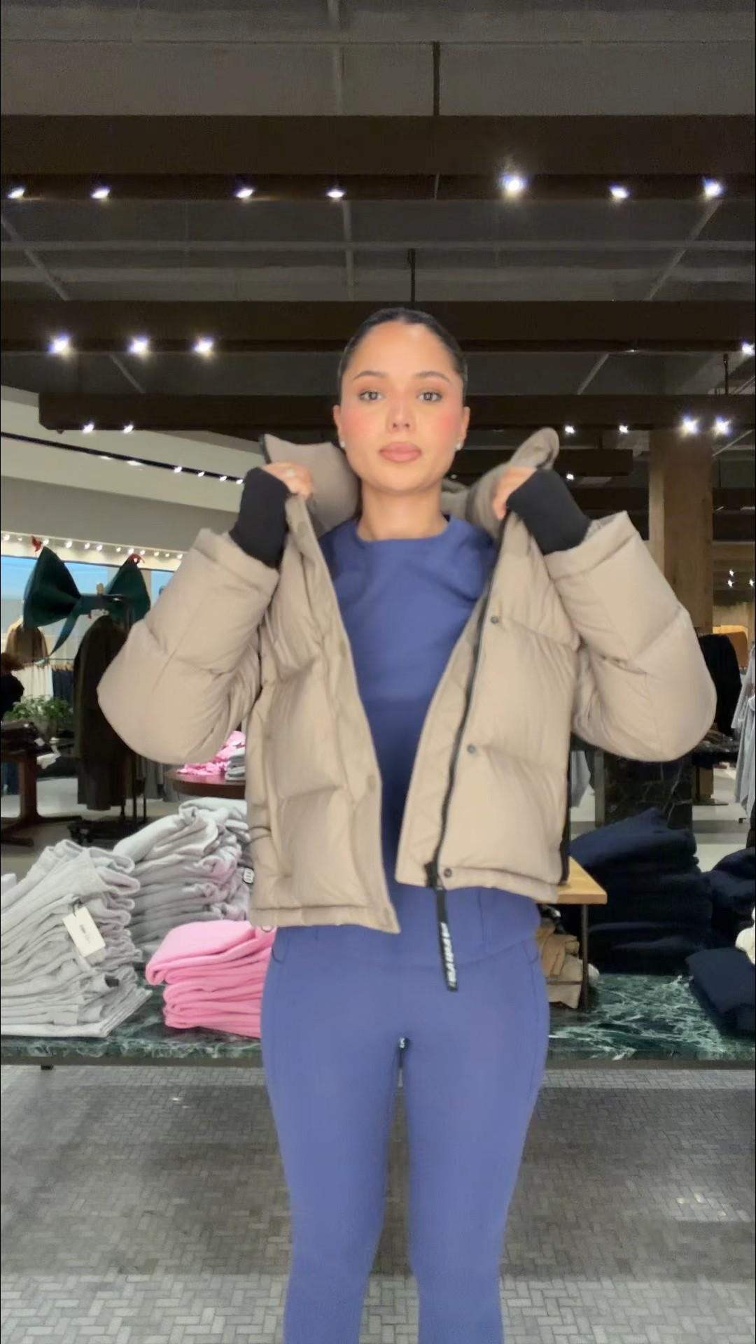 Aritzia super puff modern taupe