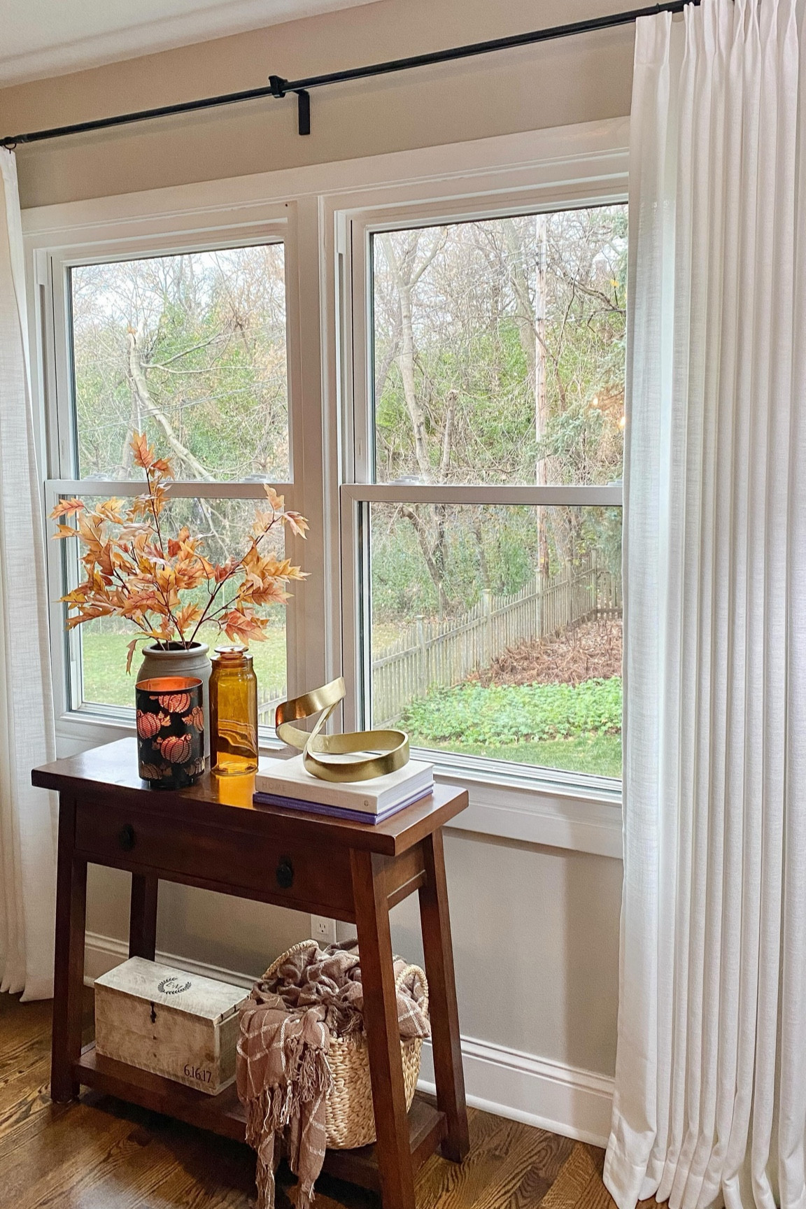 🌼❄️ Our living room just got a cozy upgrade with these stunning custom curtains!

Simple doesn’t mean dull, and I’m all about making our space inviting for the colder months. Huge thanks to @twopagescurtains for the gorgeous new curtains [g i f t e d].

Kyla Warm White K1009
Pinch Pleat
Unlined
Memory shaped

#HomeSweetHome #CozyCorners #InteriorInspo #CozyVibes #HomeDecor #CurtainGoals #LivingRoomLove #CozyHome #CustomCurtains #LivingRoomGoals #InteriorDesign #livingroominspo #curtainstyle #givingaseasonofthanks #customcurtain #livingroomdecor #livingroominspiration #livingroomcurtains #whitecurtains #pleatedcurtains #livingroomdecoration