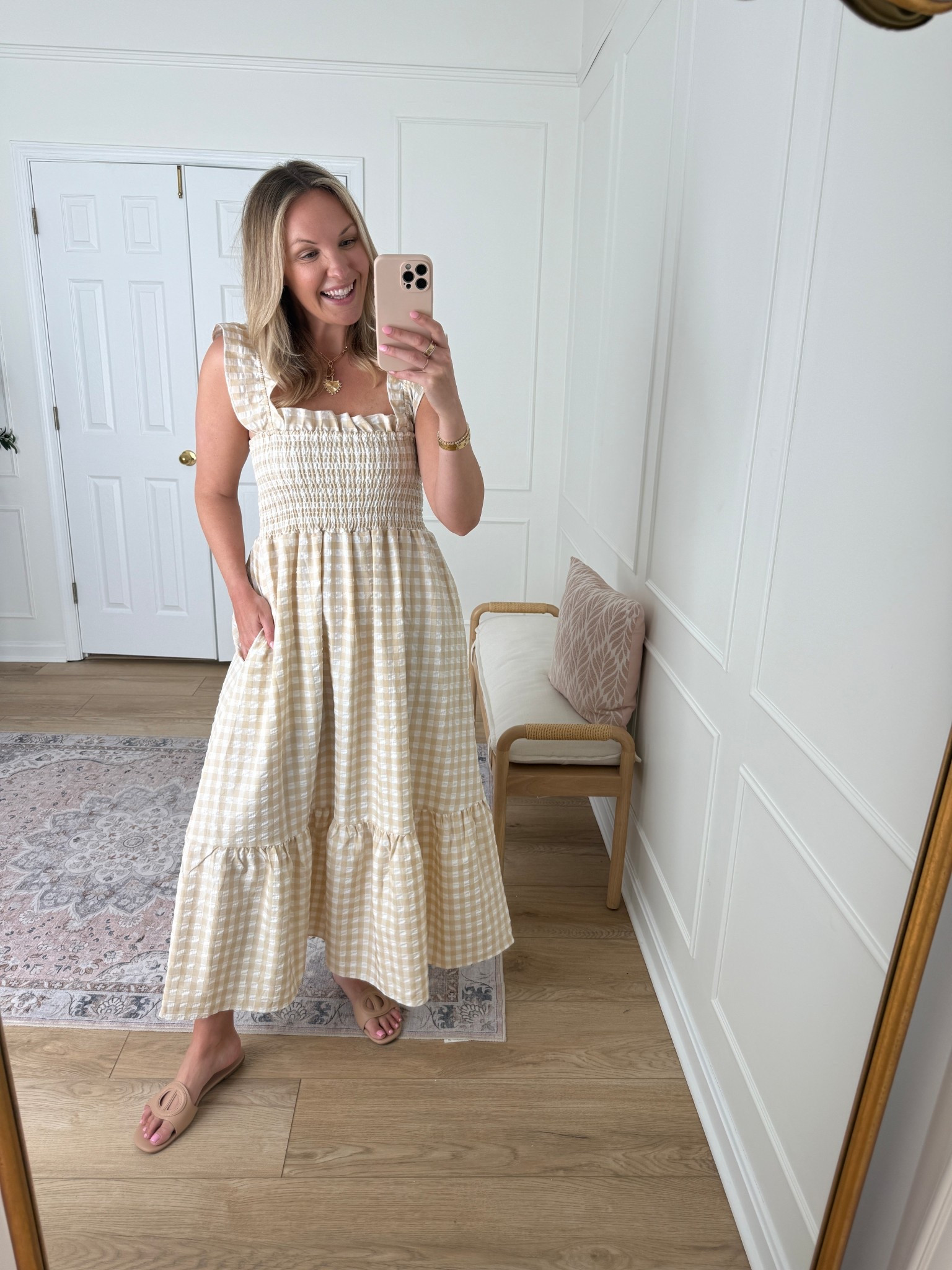 I’ve had this dress for a few years now and always come back to it! It’s stretchy and comfy and makes for a perfect grab and go dress for warmer months! Wearing a med 