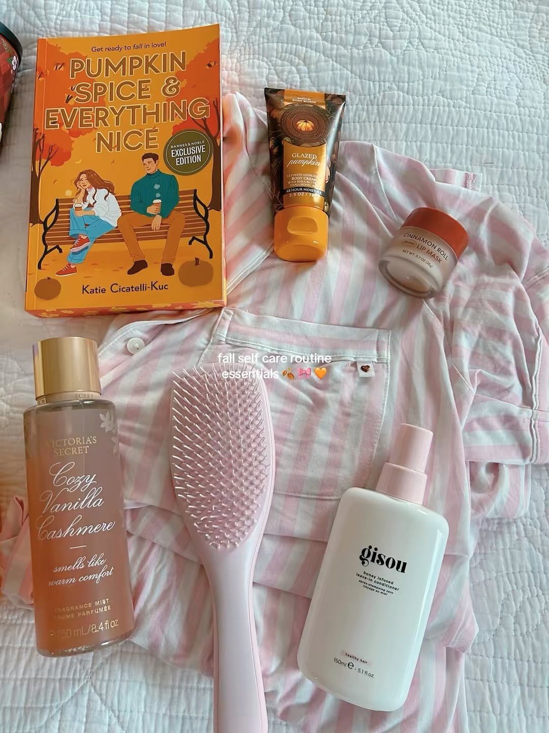 Fall self care routine essentials!
Pumpkin spice and everything nice book,
Trader Joe's lip mask,
@vsbeauty pajamas and perfume spray,
@tangleteezer brush,
@treehut bodycare,
@bathandbodyworks body care and candle,
@gisou hair care 💛
*contains pr 💛*

#treehut #pumpkinspiceandeverythingnice #gisou #victoriassecret #bathandbodyworks #bathandbodyworksfallcollection #bathandbodyworksfall #treehutcollection #bodycareproducts #bodycareroutines #fallselfcare #selfcarebloggers #sephorafinds #ultafinds #treehutsugarscrub