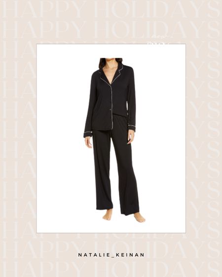 Nordstrom moonlight pajamas on major sale!!! TTS 



#LTKCyberweek #LTKGiftGuide #LTKsalealert