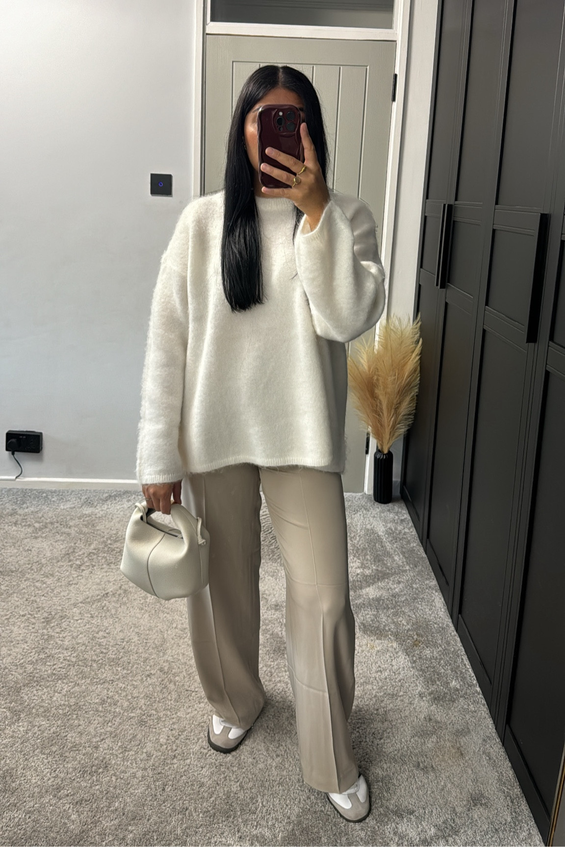 This season’s colors are all about warmth, coziness, and sophistication, perfect for transitioning from autumn to winter 🍂❄️✨

#LTKstyletip #LTKmodest #LTKautumn