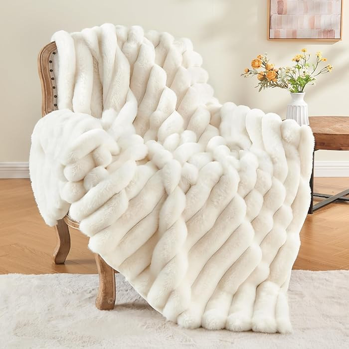 BEDELITE Faux Fur Throw Blanket for Couch, Soft and Cozy Luxurious 3D Striped Fluffy Blanket, 770... | Amazon (US)