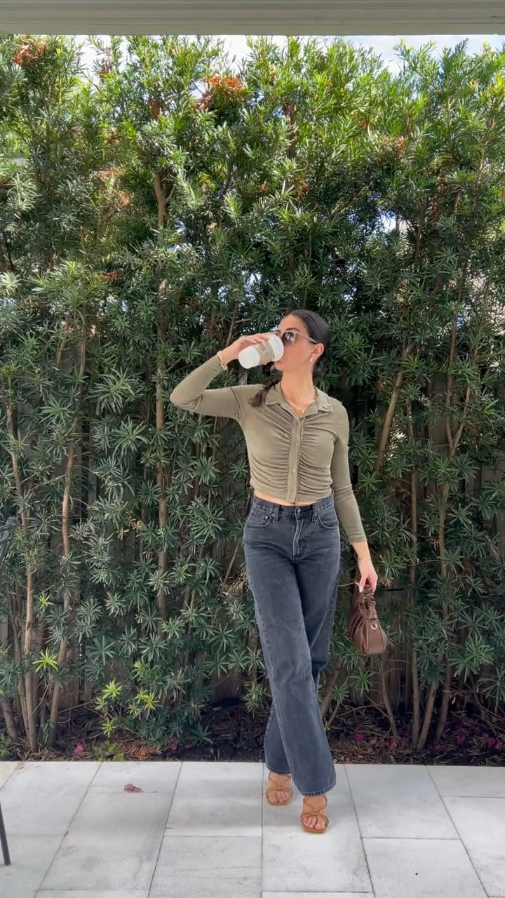  ootd 


#jeans #ootn #ootd #vacationoutfits #fall #fallwear #giftguide #giftsforher #sale #affordablefashion #sale #traveloutfit #falloutfit #winteroutfit #aritzia #resortwear #workoutfit

#LTKTravel #LTKStyleTip #LTKWorkwear