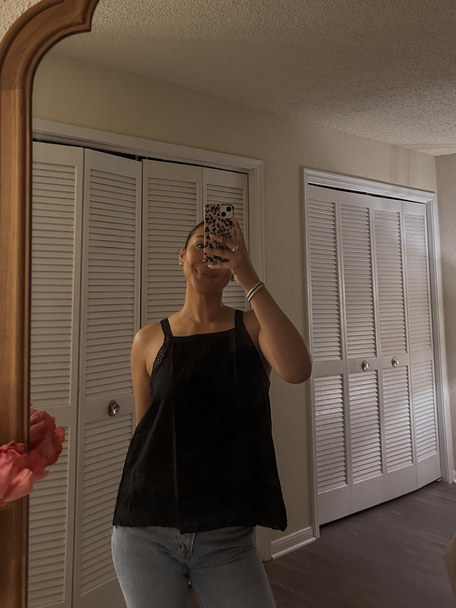 Sizing 🖤
Top: medium (could size down) 
Jeans: 26

#LTKFindsUnder50 #LTKFindsUnder100 #LTKSeasonal