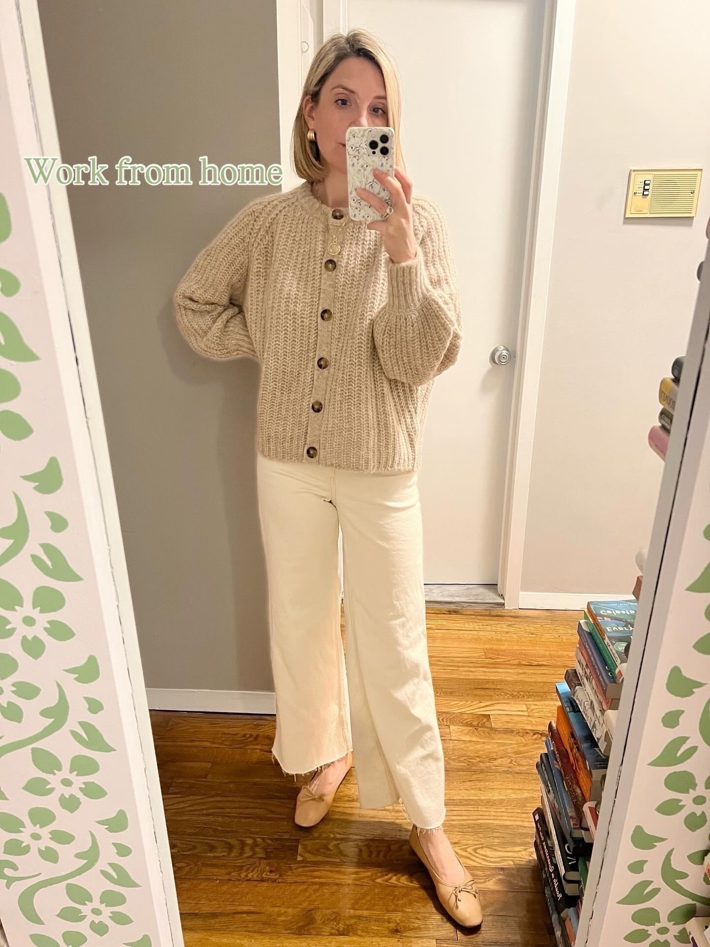 Casual fall outfit 

#LTKStyleTip #LTKOver40 #LTKWorkwear