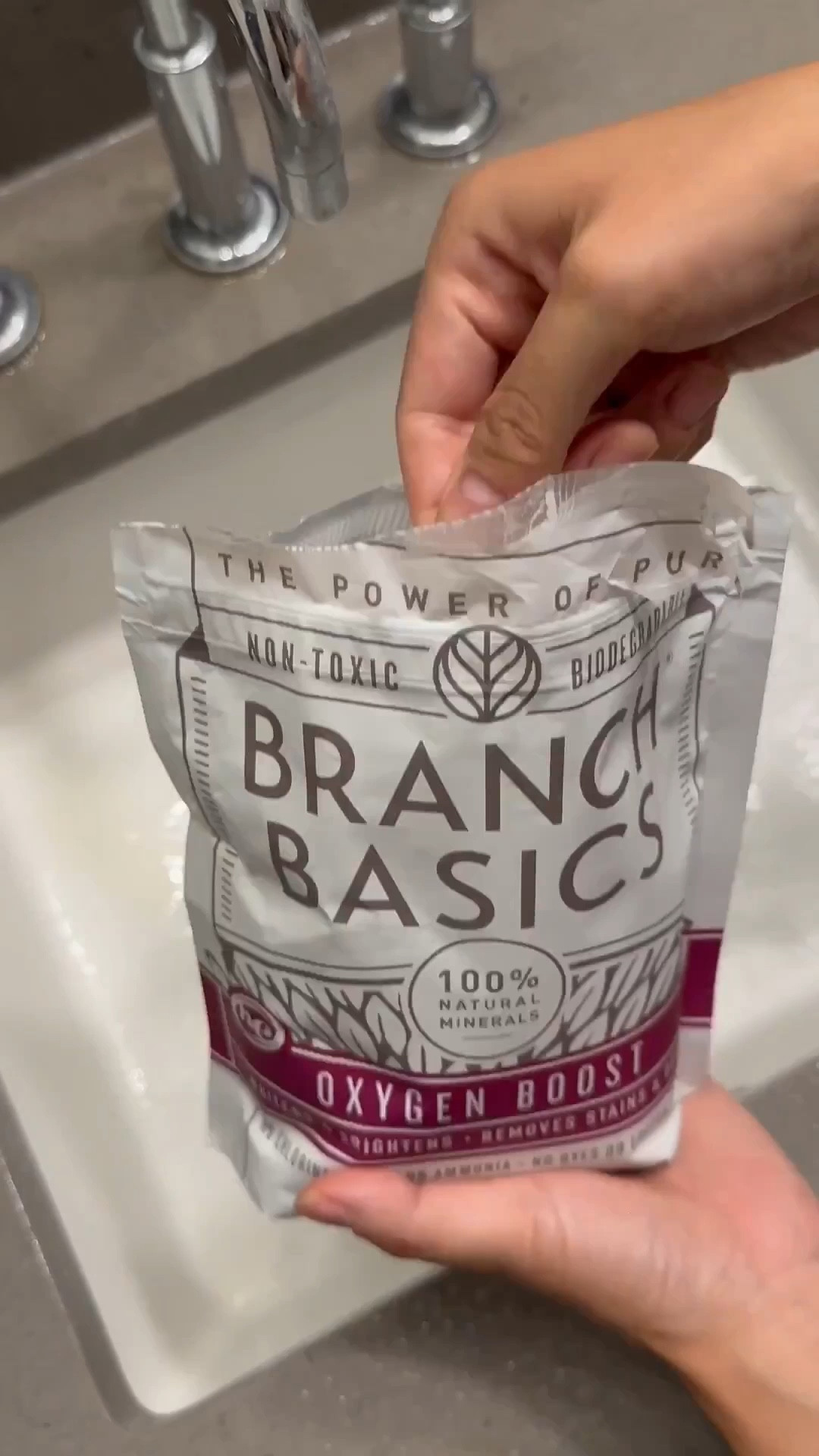 Some of my favorite cleaning supplies for my home 

Branch basics oxygen boost 
Scrub daddy sponge 

Linked to some other cleaning supplies I currently use! 



#LTKHome