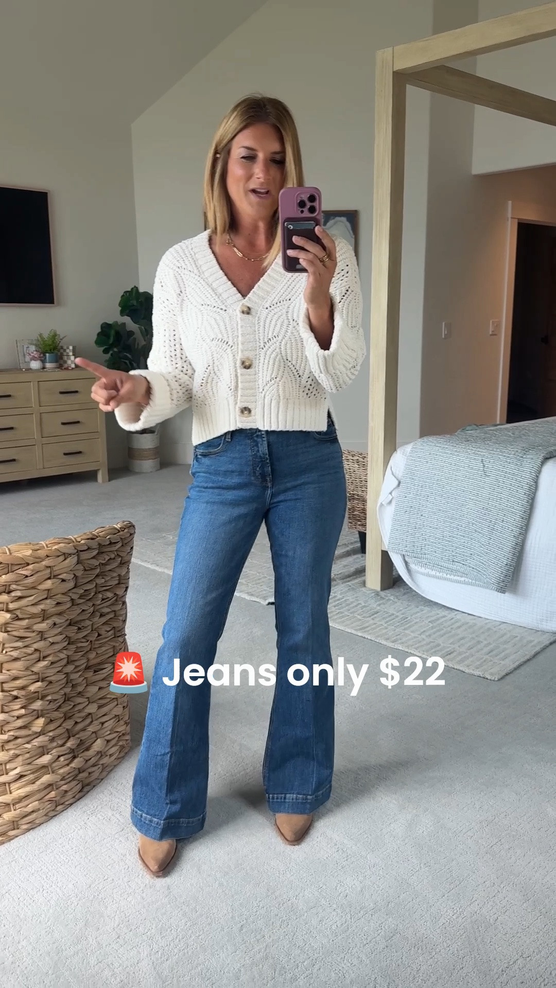 Runnnnn jeans only $22

#LTKSaleAlert #LTKootd