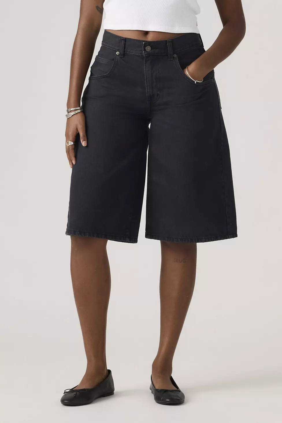 Levi\u2019s\u00ae Super Baggy Mid-Rise Jorts | Urban Outfitters (US and RoW)