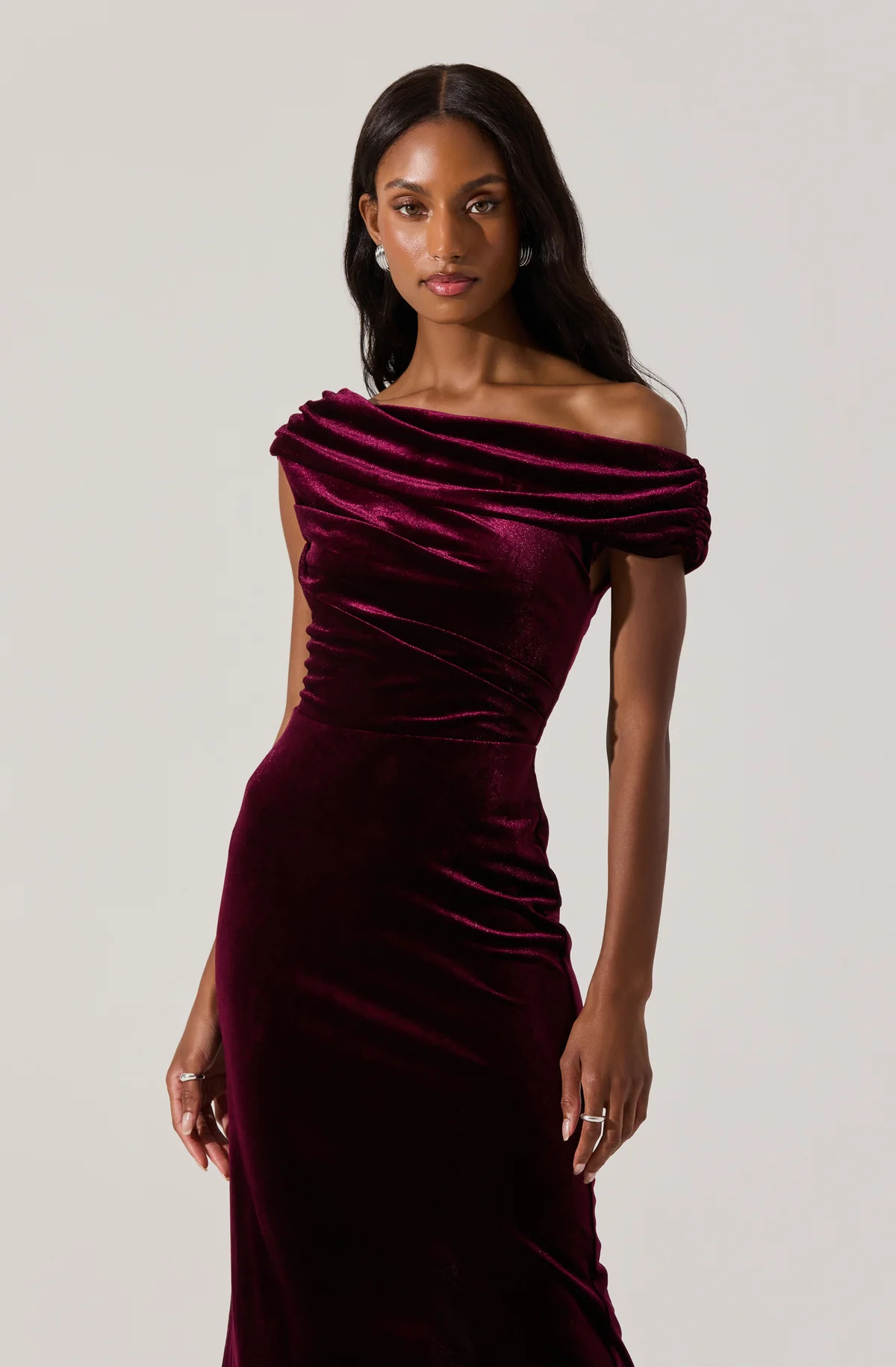 Velvet Off Shoulder Midi Dress - Wine / M | ASTR The Label (US)