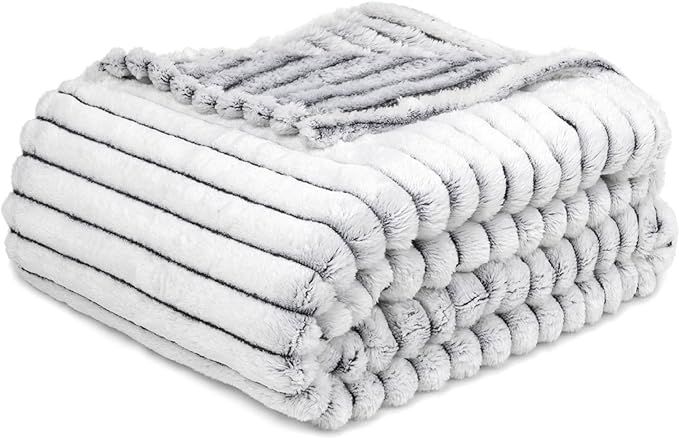 GREEN ORANGE Fleece Throw Blanket for Couch – Black and White Throw – Cozy Plush Super Soft B... | Amazon (US)
