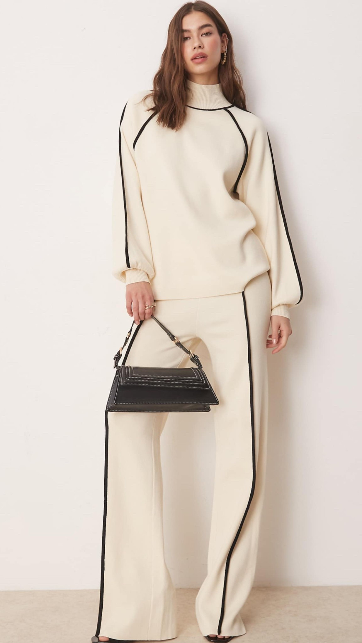 The comfiest set ever! 

#LTKStyleTip #LTKTravel #LTKFindsUnder50